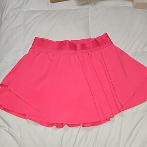 Lululemon Skirt Sz 6. Gorgeous Sold Out Pink!! LIPGLOSS!! Dont Miss Out!!